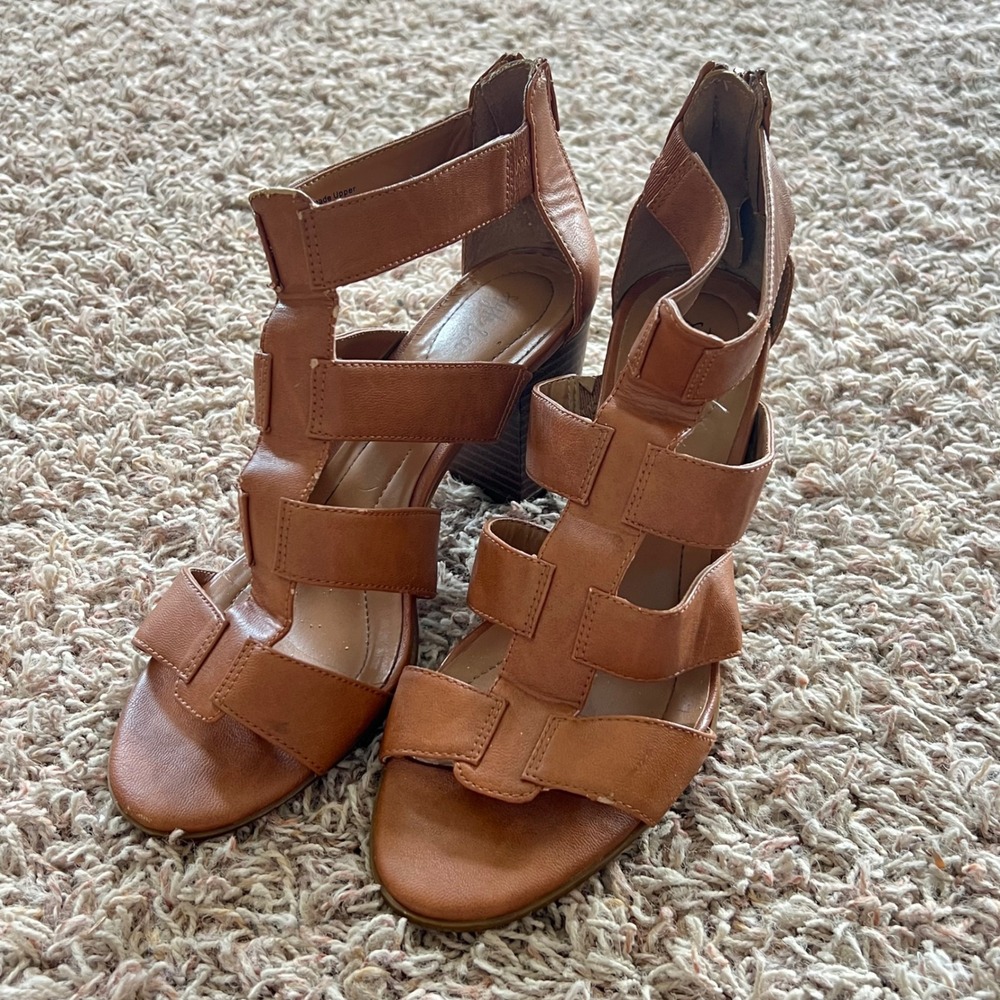 Style & Co Janinaa Cognac Brown Strappy Block Heel Gladiator Sandals Womens 8.5M